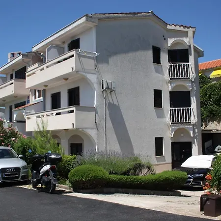 Affittacamere Helena Close To Krk Town