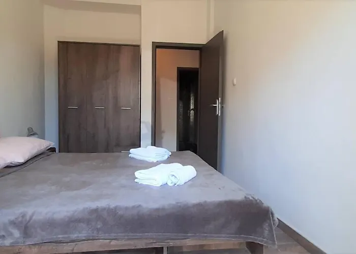 Helena Close To Vendégház 3*