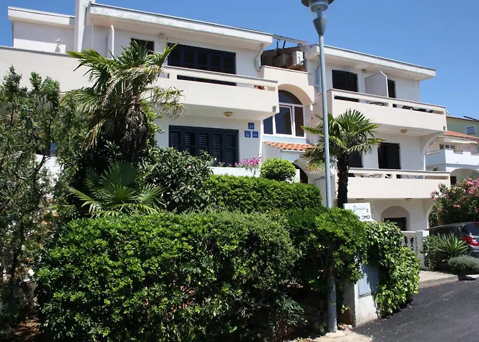 Helena Close To Vendégház 3*